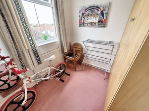 Bedroom- click for photo gallery